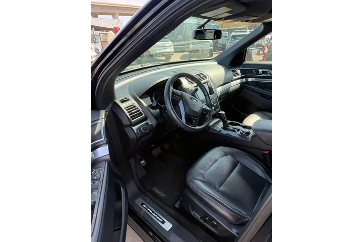 $26900 : Ford Explorer 2018 AWD Sport image 7