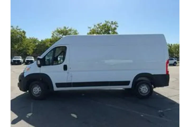 $32950 : Ram ProMaster 2023 2500 159 image 8