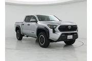 Toyota Tacoma 2025 4x4 SR5 4 en Sacramento