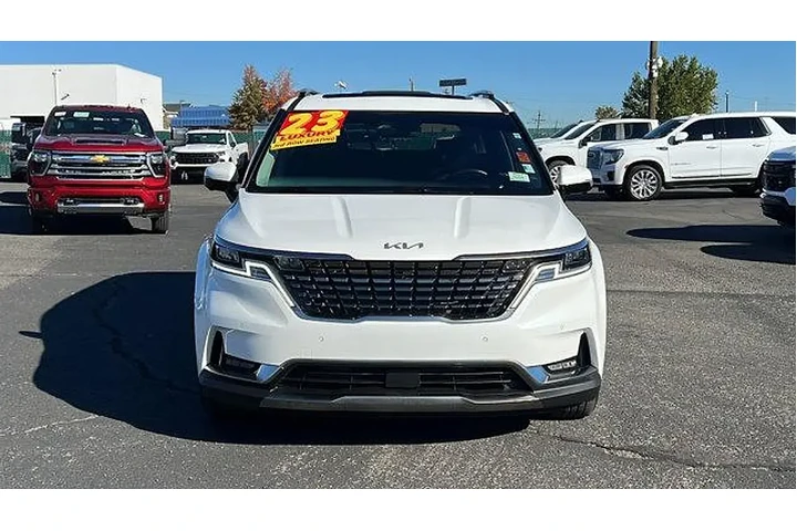 $36984 : Kia Carnival 2023 SX Prestig image 2