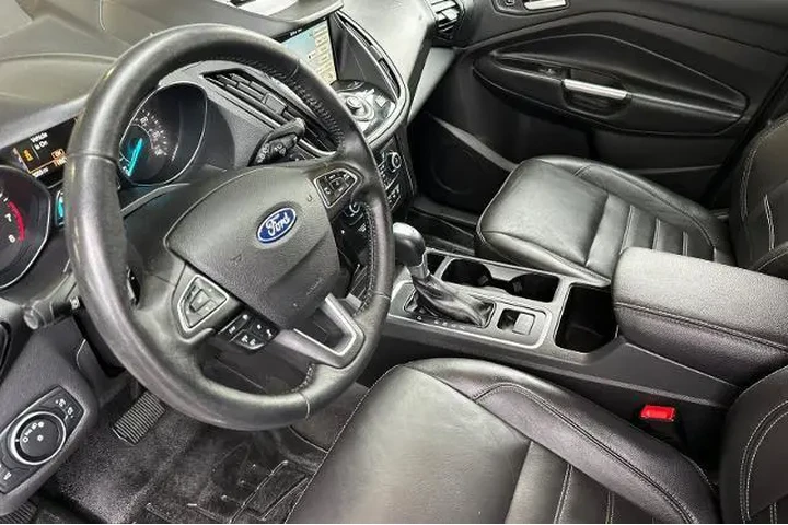 $14990 : Ford Escape 2018 AWD Titaniu image 4