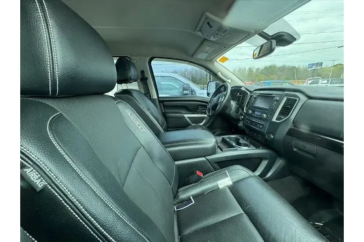 $28349 : Nissan Titan XD 2017 4x4 S 4 image 4