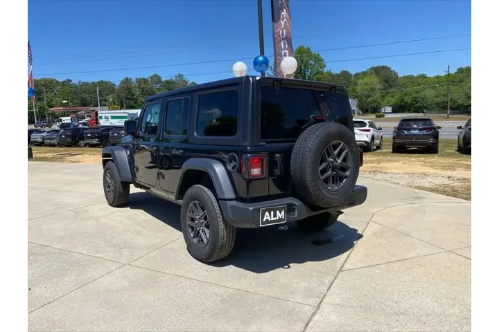 $31620 : Jeep Wrangler 2025 4x4 Sport image 4