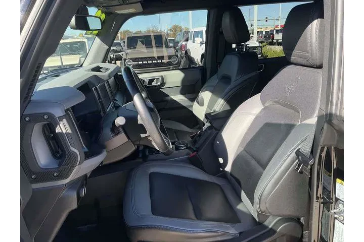 $36000 : Ford Bronco 2023 4x4 Big Ben image 10