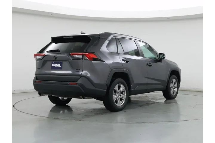 $33998 : Toyota RAV4 2022 AWD XLE 4dr image 8