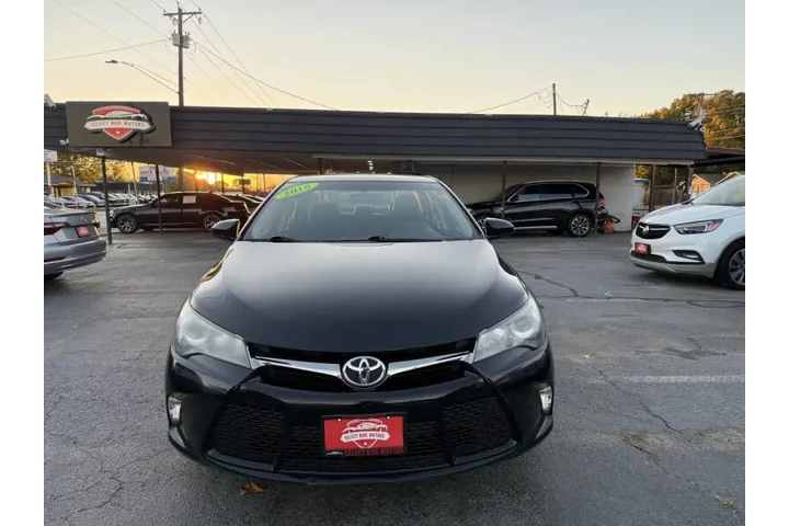 $13999 : 2016 Camry SE image 4