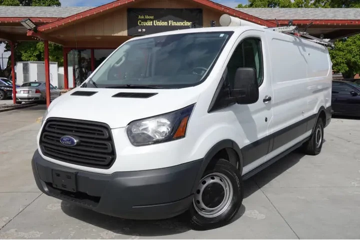 $21979 : 2018 Transit 250 image 1