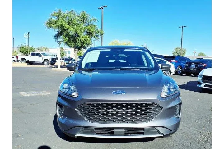 $16858 : Ford Escape 2022 S 4dr SUV image 2