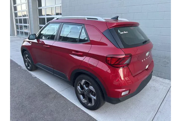 $17500 : Hyundai VENUE 2022 Limited 4 image 4