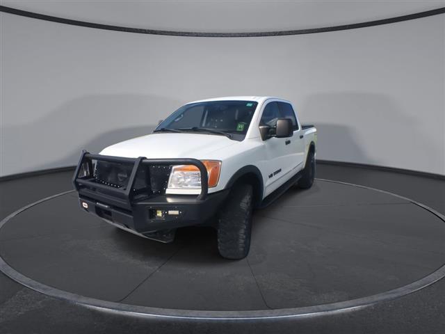 $19000 : PRE-OWNED 2015 NISSAN TITAN P image 4