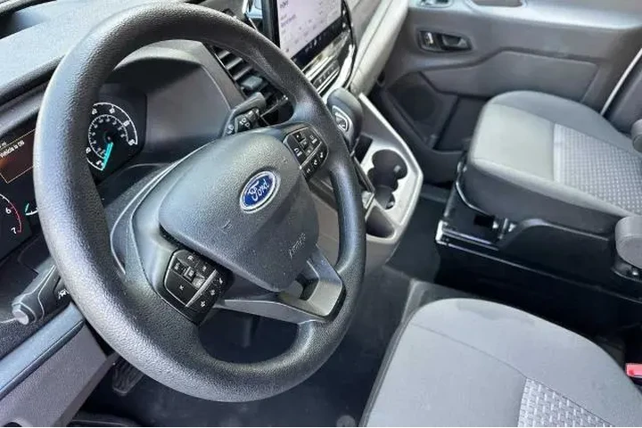 $39994 : Ford Transit 2024 350 XL 3dr image 4
