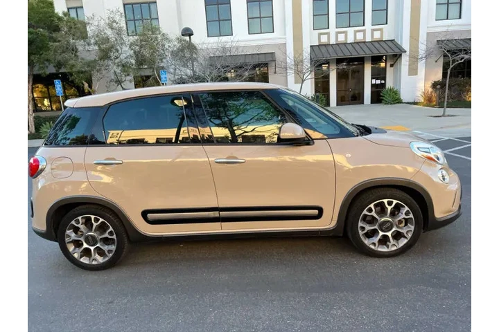 $3725 : 2014 FIAT 500L Trekking image 9
