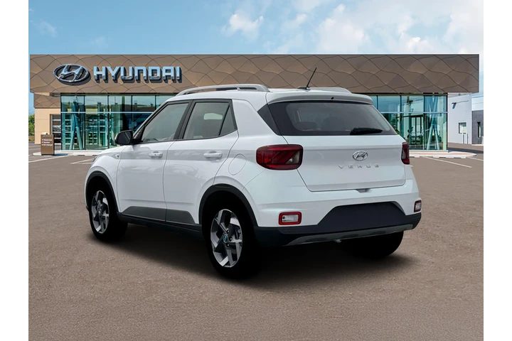 $21900 : Hyundai VENUE 2026 SEL 4dr C image 5