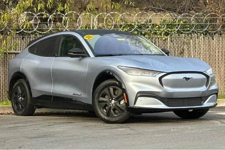 $29998 : Ford Mustang Mach-E 2022 Cal image 2