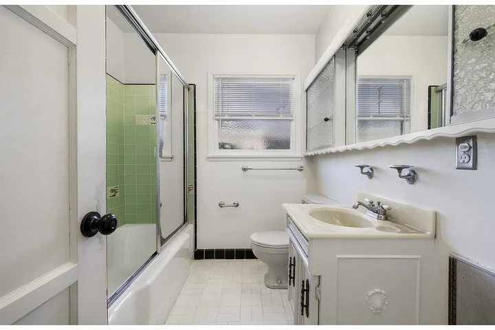 $900 : Encantadora casa de 2 dormitor image 6