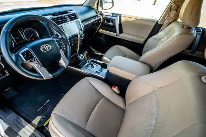 $33492 : Toyota 4Runner 2020 AWD Limi image 4