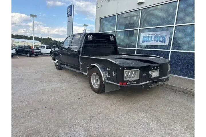 Chevrolet Silverado 3500HD 2 image 5