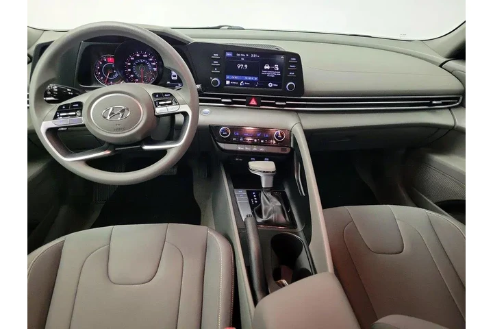 $20998 : Hyundai ELANTRA 2023 SEL 4dr image 9