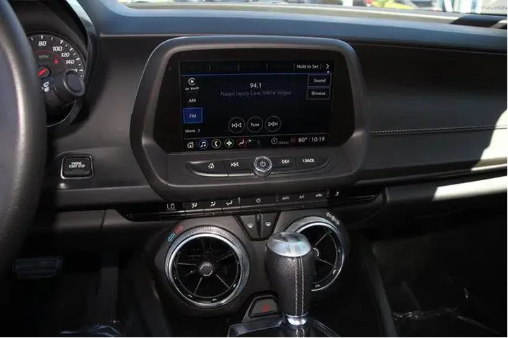 $39989 : Chevrolet Camaro 2023 SS 2dr image 7