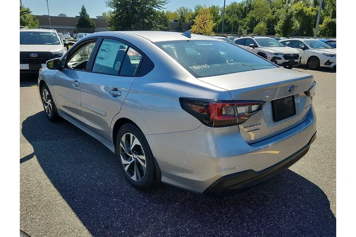 $29995 : Subaru Legacy 2025 AWD Premi image 3