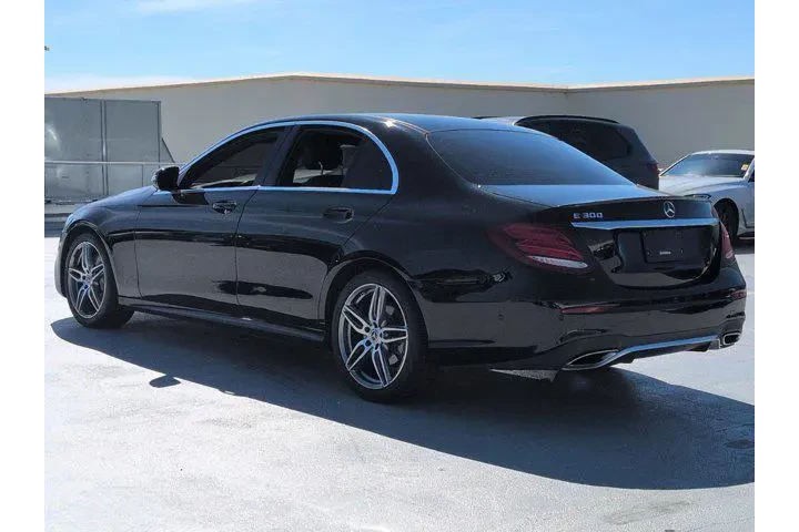 $18998 : Mercedes-Benz E-Class 2018 E image 7