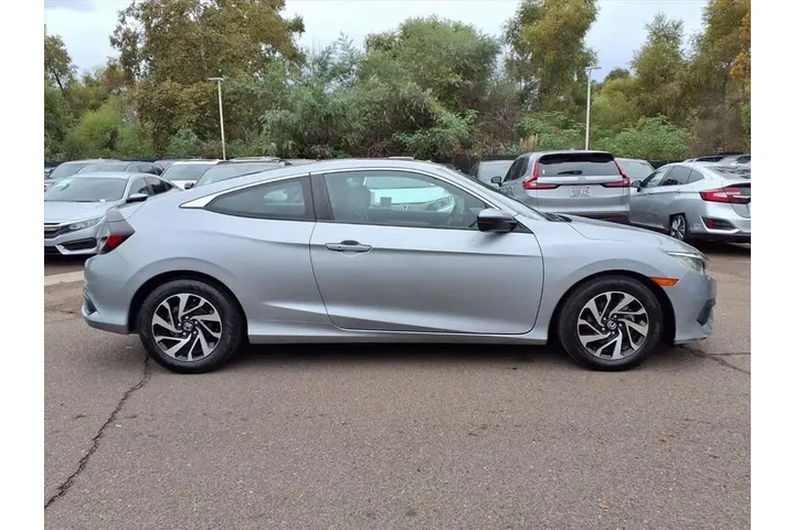$19981 : Honda Civic 2017 LX-P 2dr Co image 3