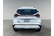 $23891 : Nissan Kicks 2023 S 4dr Cros thumbnail