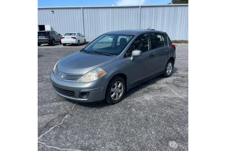 $3000 : 2009 Versa 1.8 S image 4