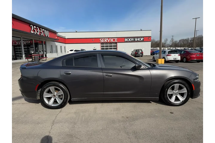 $7980 : 2016 Charger SXT image 1