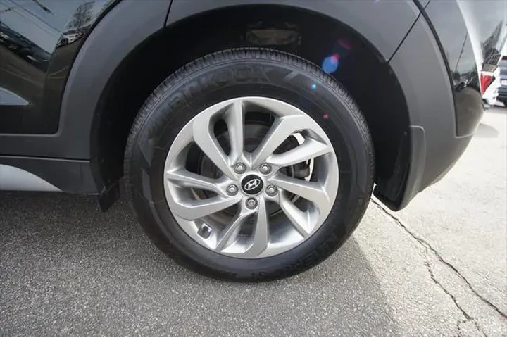 $11900 : Hyundai TUCSON 2018 AWD SEL image 9