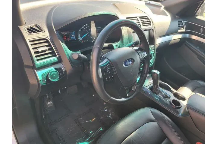 $14994 : Ford Explorer 2016 XLT 4dr S image 9