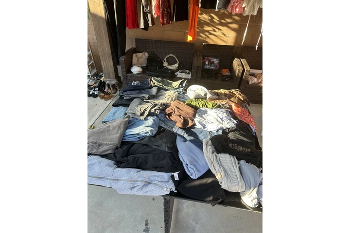 $1 : Gran venta de garage/nov. 08, image 5