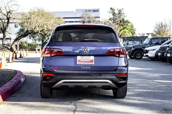 $18192 : Volkswagen Taos 2024 S 4dr S image 6