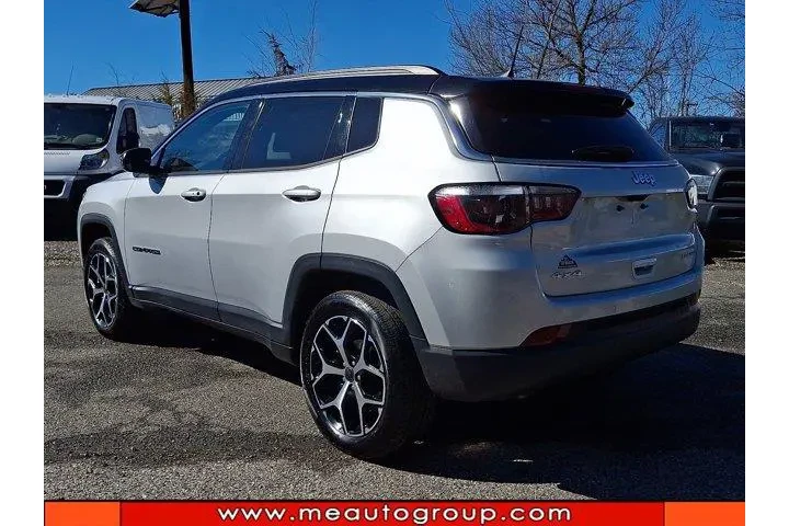 $27155 : Jeep Compass 2025 4x4 Limite image 3