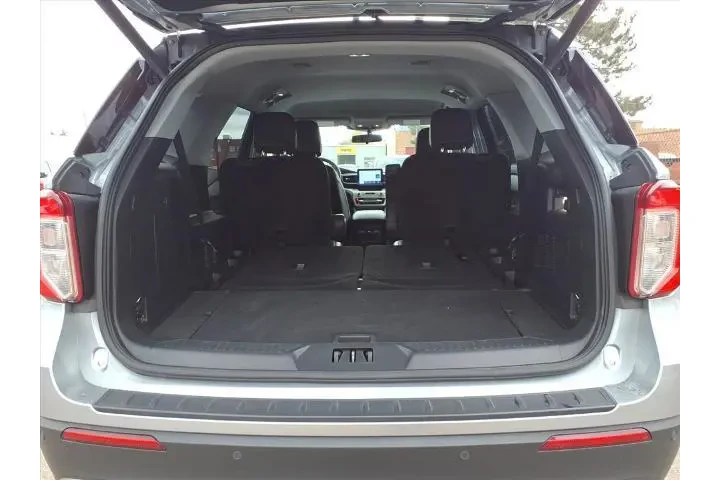 $30980 : Ford Explorer 2023 AWD XLT 4 image 10