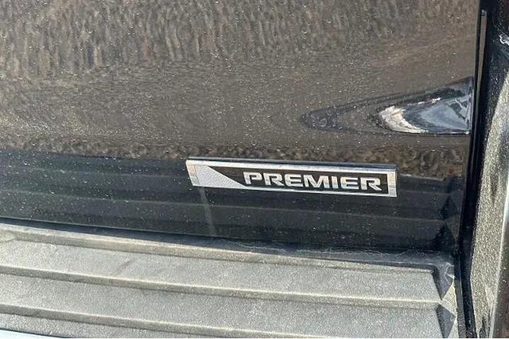 $17995 : Chevrolet Suburban 2017 4x4 image 5