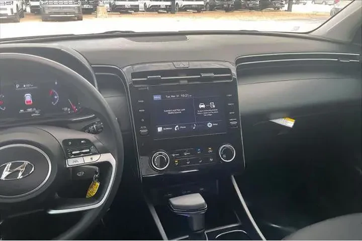 $18987 : Hyundai TUCSON 2023 SE 4dr S image 7