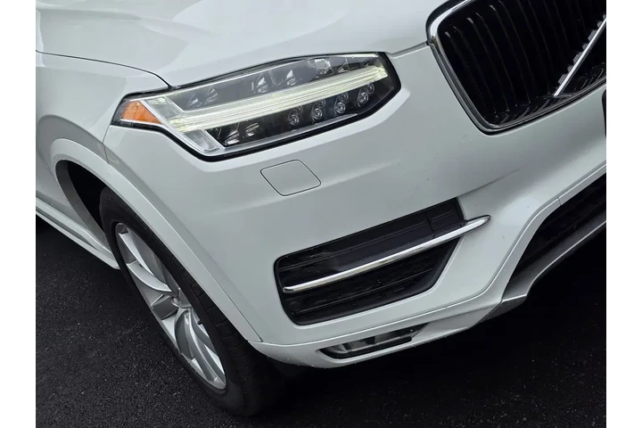 $15995 : 2016 XC90 T6 Momentum image 10