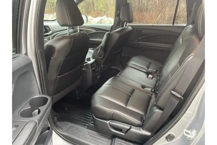 $31920 : Honda Passport 2023 AWD Trai image 10