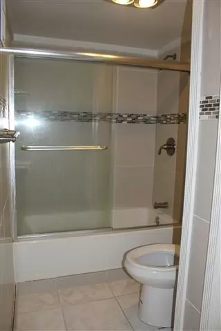 $2300 : North Miami Beach. Aventura image 6
