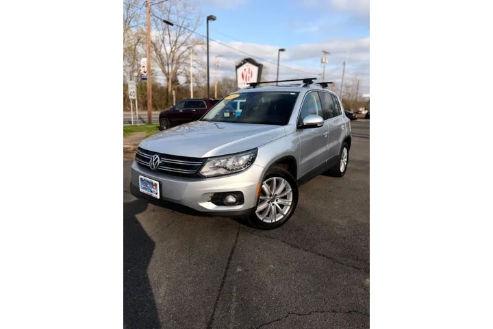 $9500 : 2016 Tiguan 2.0T SE 4Motion image 4