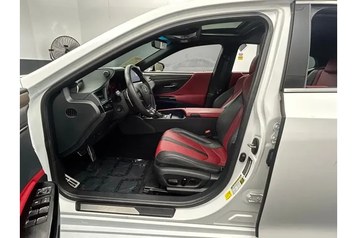 $35990 : Lexus ES 300h 2023 F SPORT D image 8