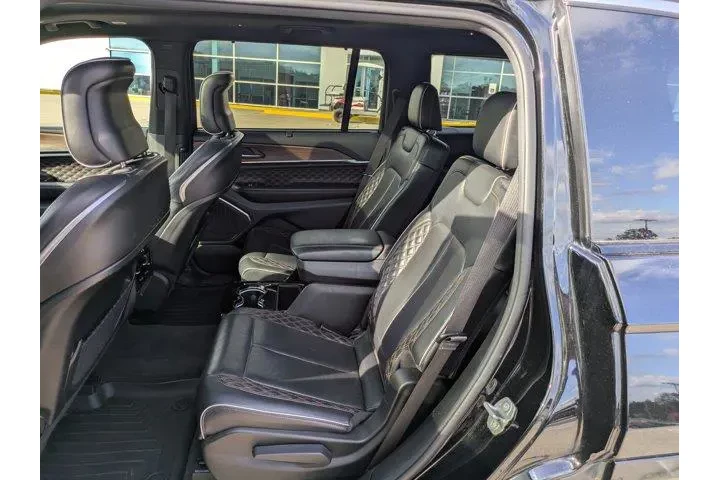 $29995 : Jeep Grand Cherokee L 2021 4 image 8