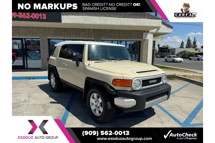 $15995 : 2008 FJ Cruiser image 2