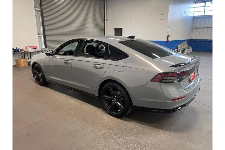 $33623 : Honda Accord Hybrid 2025 Spo image 5