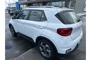 $19000 : Hyundai VENUE 2024 SEL 4dr C thumbnail