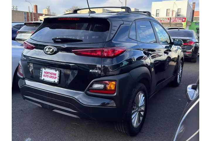 $11895 : Hyundai KONA 2019 AWD SEL 4d image 4