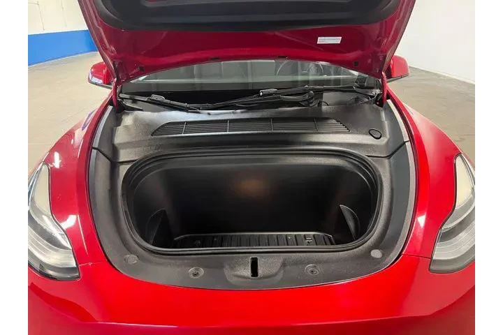 $29425 : Tesla Model Y 2022 AWD Long image 9