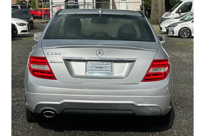 $9550 : 2014 Mercedes-Benz C-Class image 7