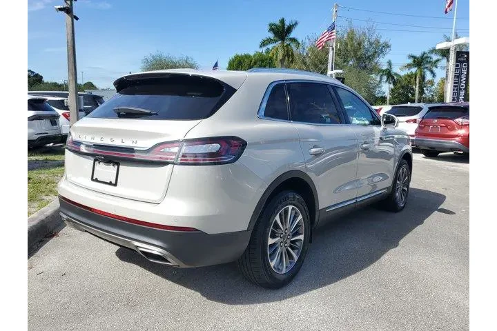 $28490 : Lincoln Nautilus 2023 Standa image 5